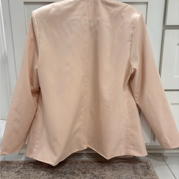 Chic Women's Blazer - cream, beige - Picture 3 of 6